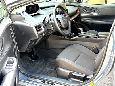2025 Toyota Prius Plug-In Hybrid SE