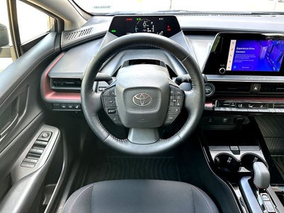 2025 Toyota Prius Plug-In Hybrid SE
