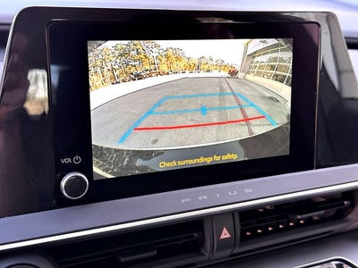 2025 Toyota Prius LE