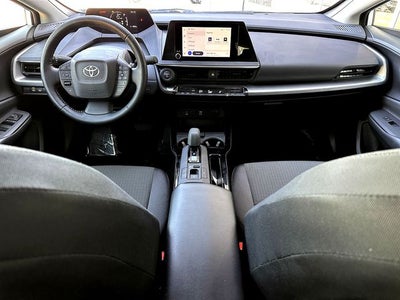 2025 Toyota Prius LE
