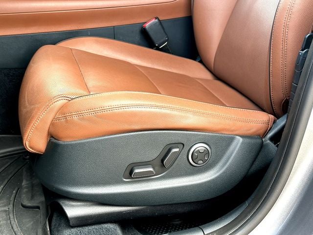 2022 Genesis GV70 2.5T